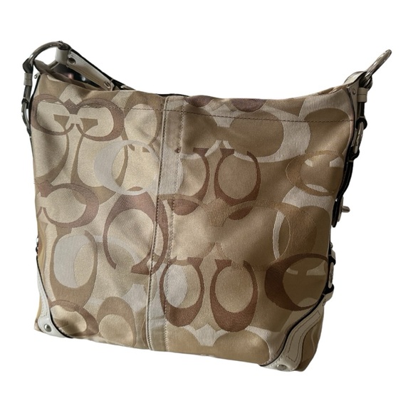 Coach Carly Bag In Optic Signature - Picture 6 of 10